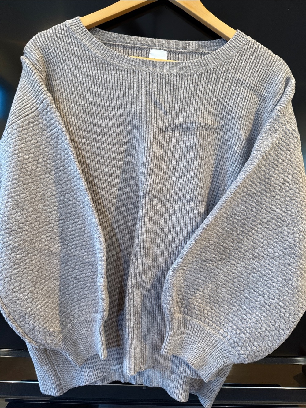 Grey Women's Textured Balloon Sleeve Crewneck Sweater